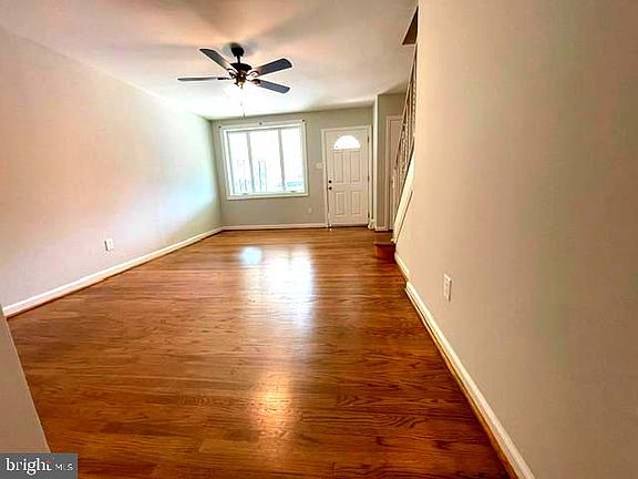 3rd image of 310 Ripka St
