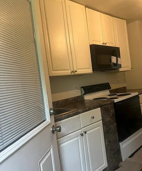 511 Steel St — Photo 3
