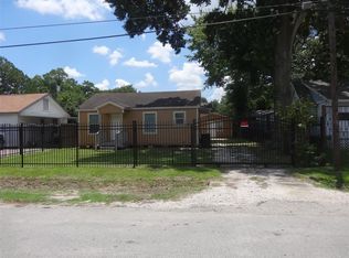 68 Fichter St, Houston, TX 77022