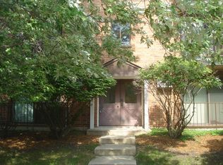 724 Warren Ave APT 101, Downers Grove, IL 60515