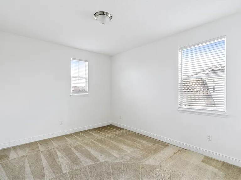 7530 Alpine Butterfly Ln — Photo 25