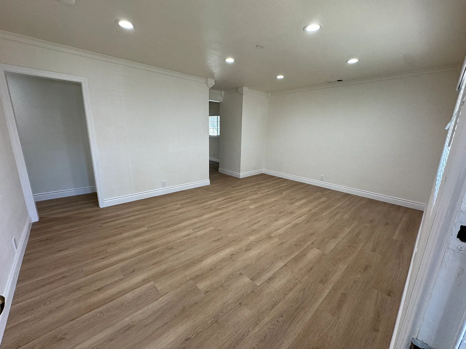 4 bed, 1506 sqft, $4,000 — Photo 2