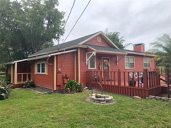 5th image of 1054 Stardust Ln