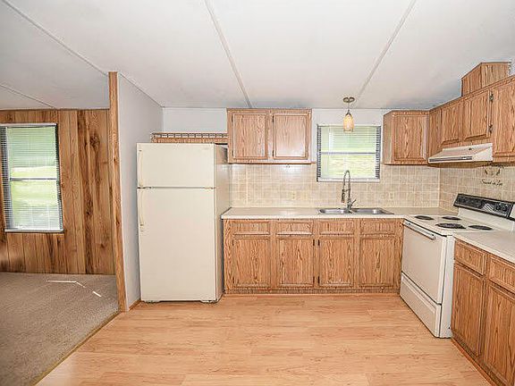 5th image of 204 Bentwood Dr