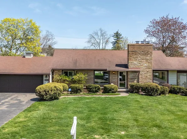 2429 Bratton Ave, Bloomfield Hills, MI 48302