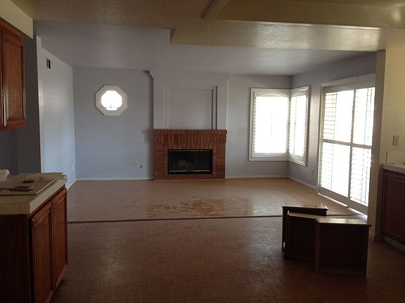 3rd image of 22607 Westlake Dr