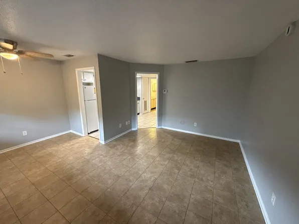 111 N Lady Mary Dr #16, Clearwater, FL 33755