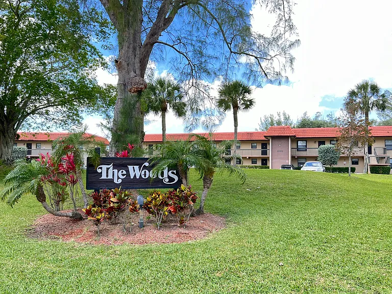 21890 Lake Forest Cir #101 — Photo 2