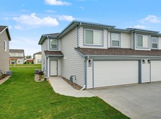2706 Amelia Ln, Salina, KS 67401