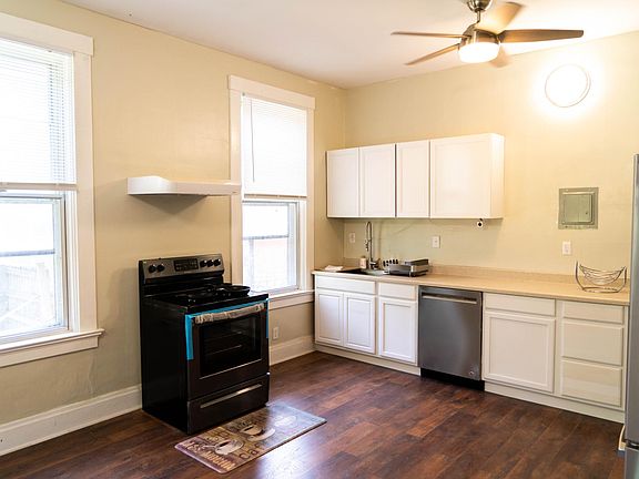 2nd image of 1122 Rosemont Ave #1