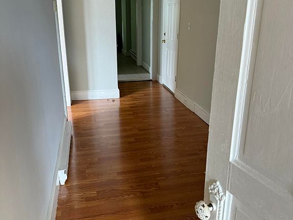 3rd image of 840 Monroe Ave