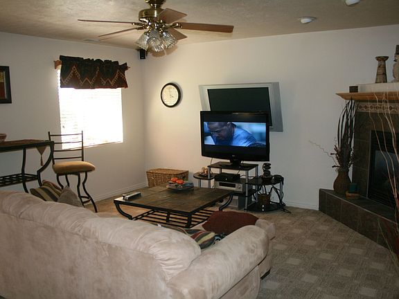 4th image of 9328 S Welby Hills Dr