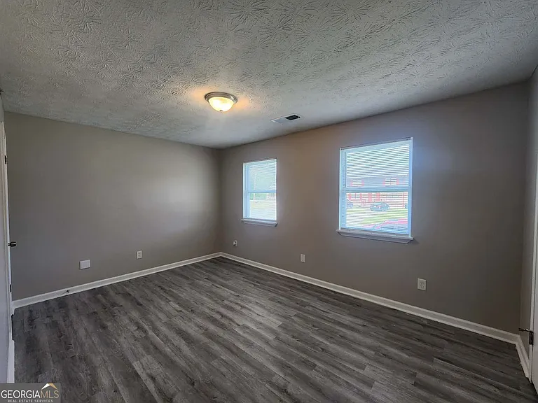 1653 Pinedale Cir NW — Photo 7