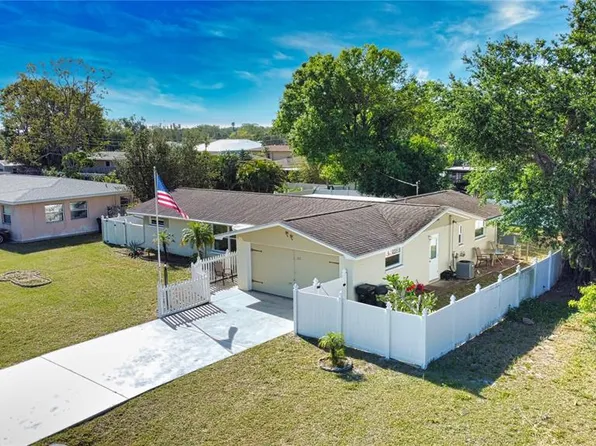 1211 Laurel Ave, Venice, FL 34285