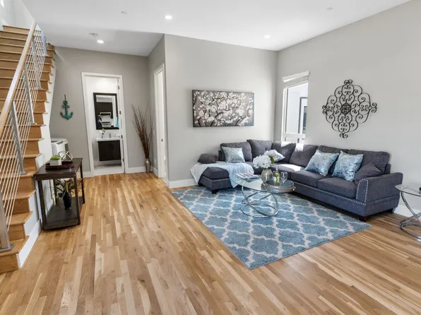 2961 E St #9, San Diego, CA 92102