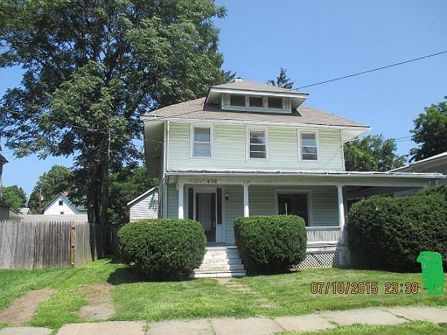 1st image of 458 W 1st St