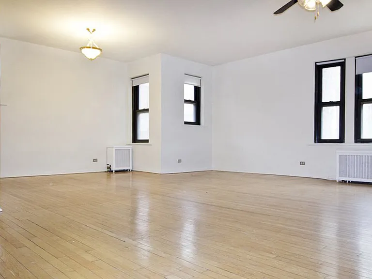 Dining/Living room
