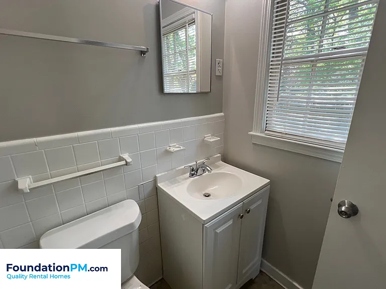 3503 W Deerwood Ave — Photo 2