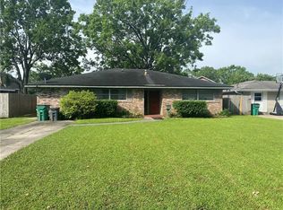 9208 Darby Ln, River Ridge, LA 70123