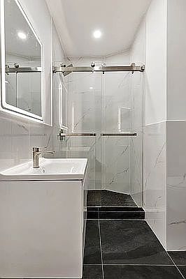 4th image of 337 E 13th St APT 2