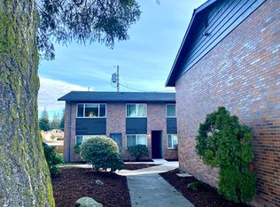 906 E 4th St #8, Arlington, WA 98223