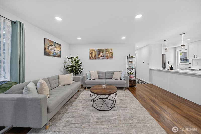 3rd image of 233 S 301st Street