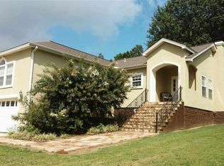 3005 Waterfront St, Guntersville, AL 35976