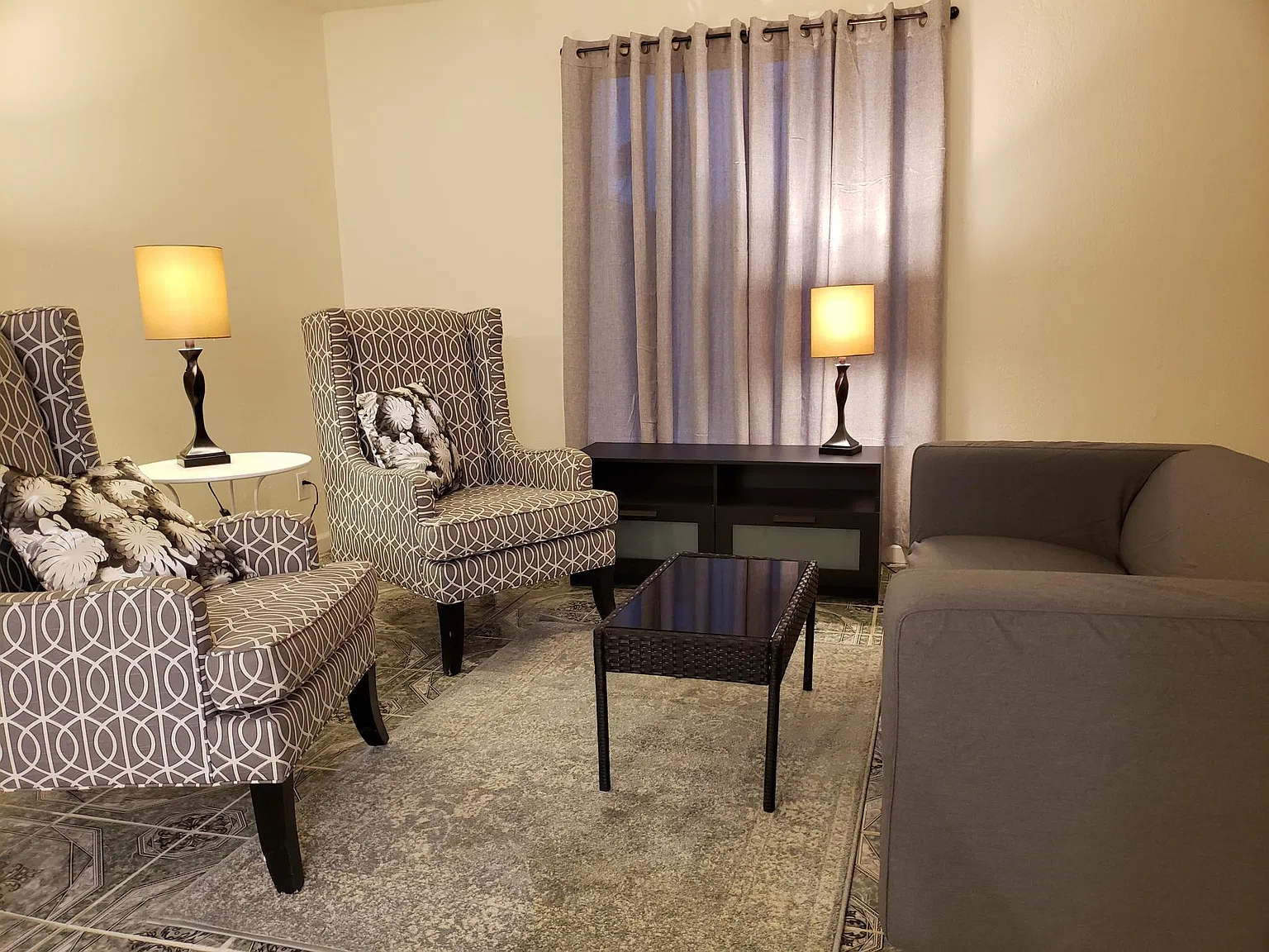 2 bed, 1.5 bath, 1000 sqft, $2,000 — Photo 4