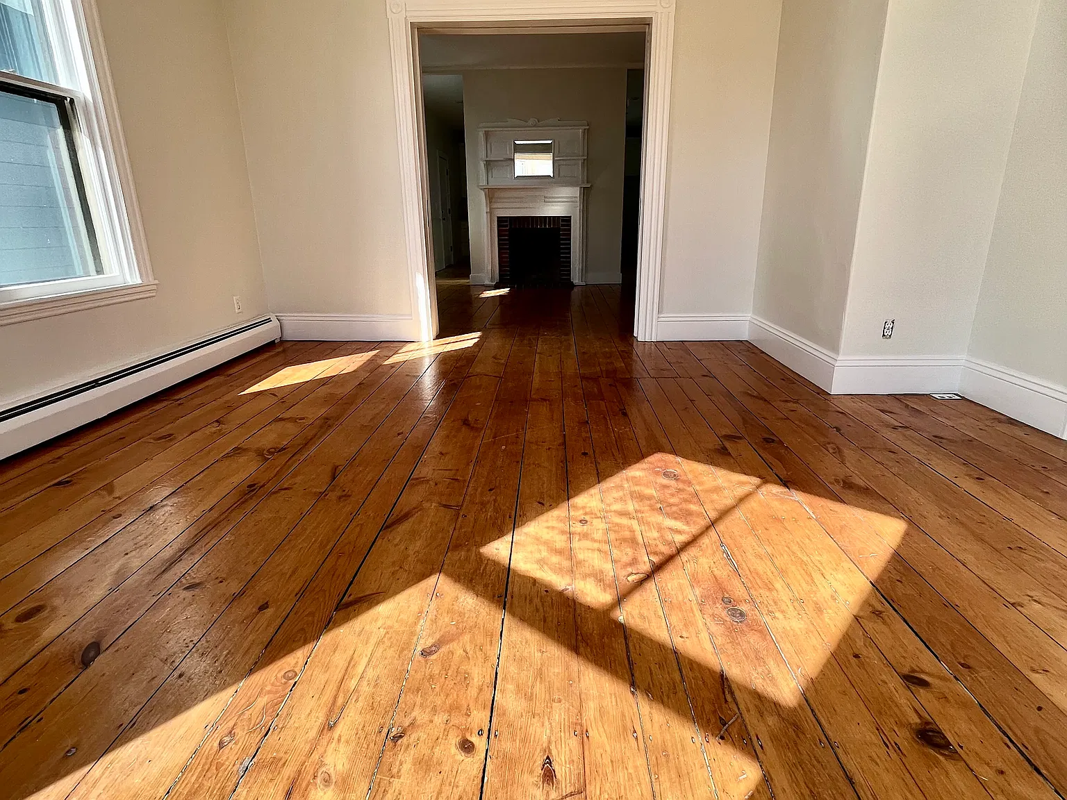 2 bed, 1100 sqft, $2,800 — Photo 3