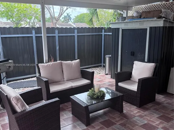 5308 SW 138th Pl, Miami, FL 33175