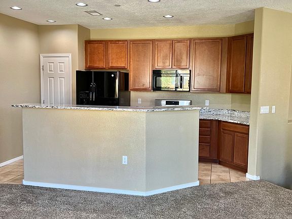 4th image of 601 Menaul Blvd NE Unit 2206