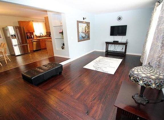 2nd image of 103 Alder Dr