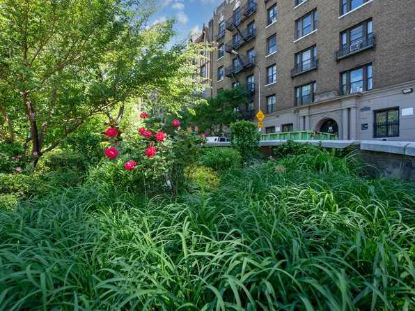 834 Riverside Drive 6E image 18 of 18