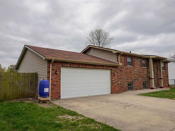 3rd image of 17 Snowbird Ln