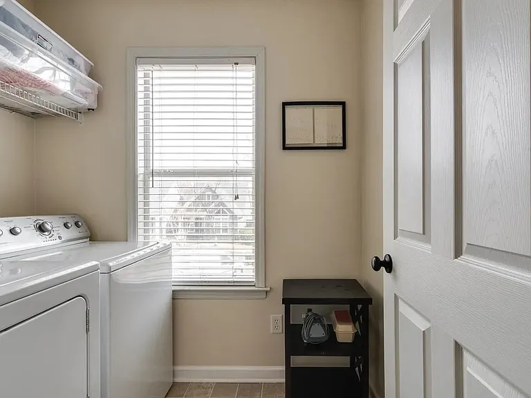 1189 Misty Isle Dr — Photo 12