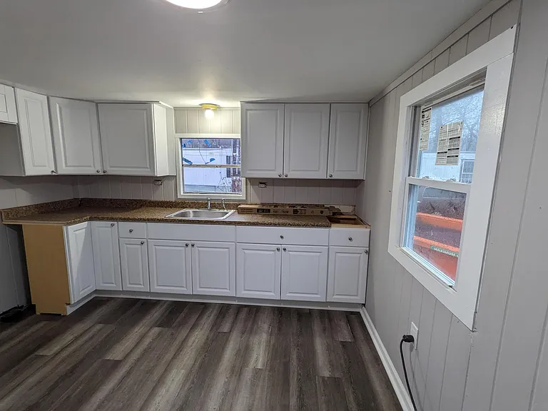 183 N Main St #15 — Photo 2