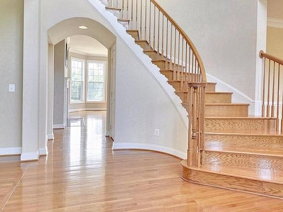 2 Story Foyer