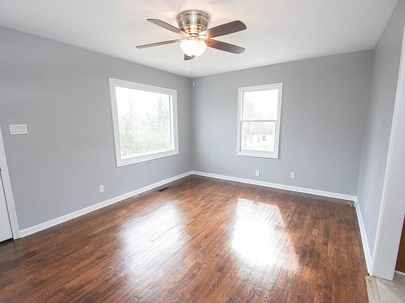 4th image of 5709 Mango Dr