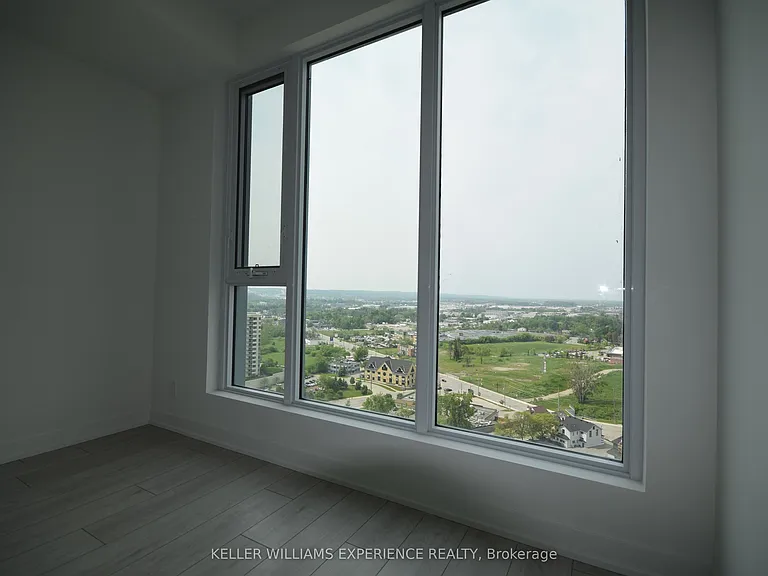 39 Mary St #1901 — Photo 11