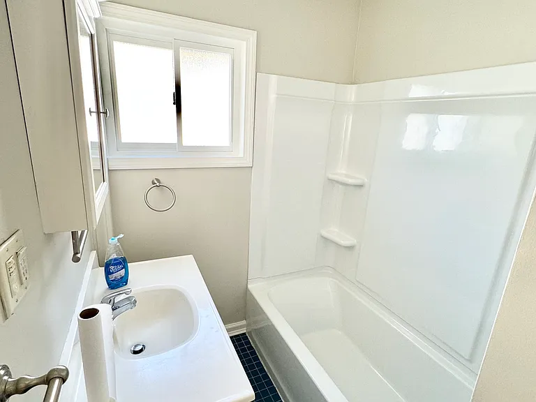 41 Putnam St #1 — Photo 6