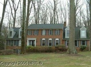 2401 Velvet Ridge Dr, Owings Mills, MD 21117