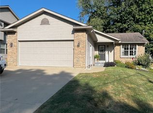 867 Critchfield St, Millersburg, OH 44654