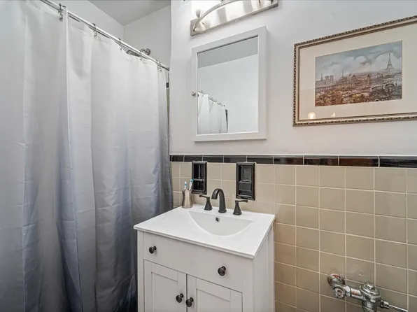 162-41 Powells Cove Boulevard image 20 of 29