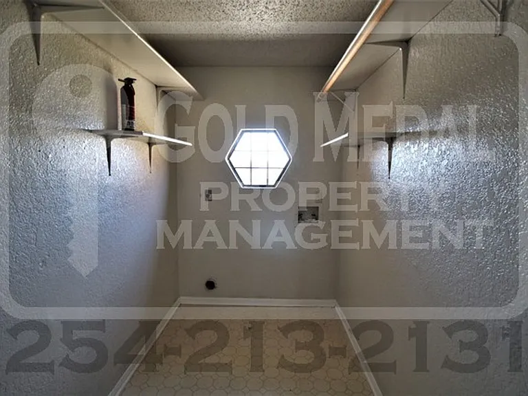 109 Benjamin Cir — Photo 7