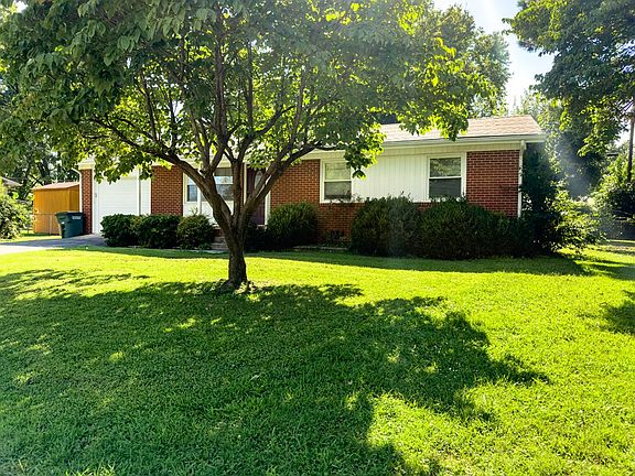 4th image of 607 Mill Spring Ct