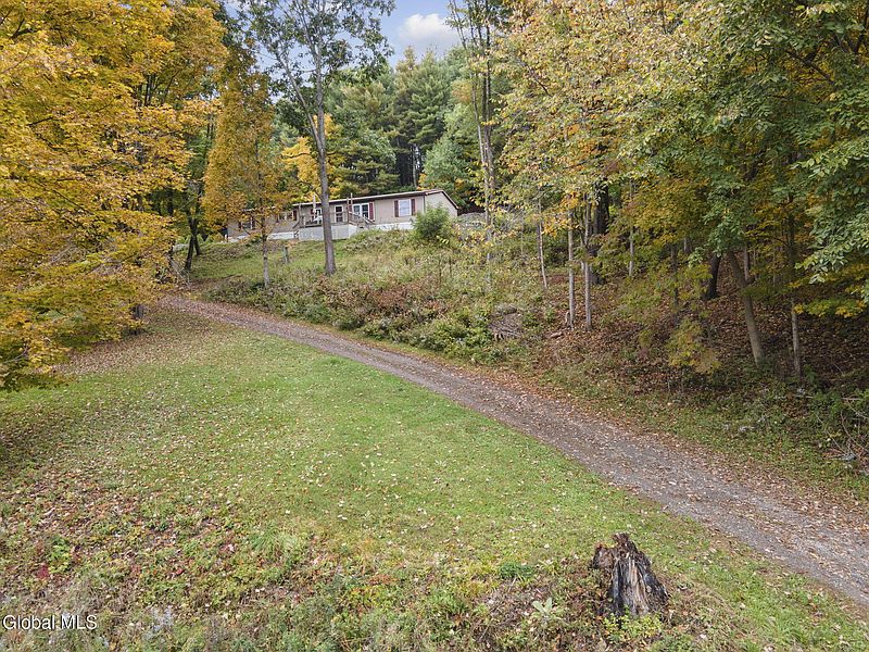 5th image of 239 River Road