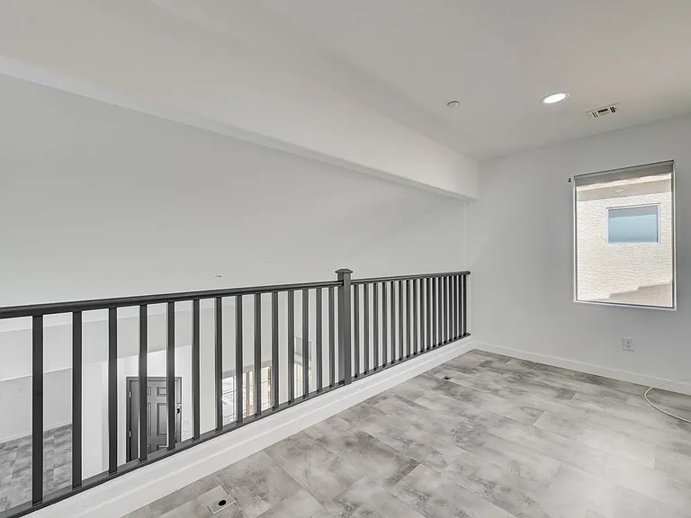 9929 Markhorn Ct — Photo 29