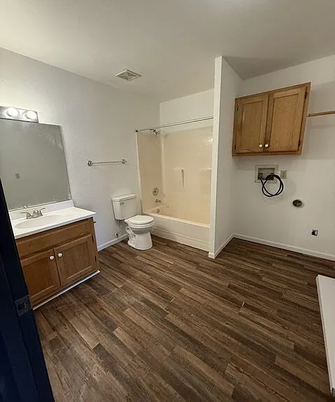 1104 S Wines St #A — Photo 3