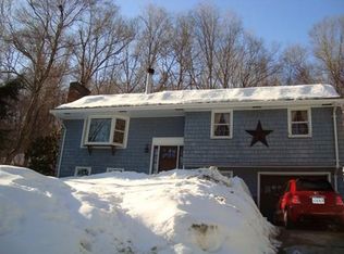 244 W Sutton Rd, Sutton, MA 01590