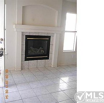 4th image of 11860 Fiddlewood Ln